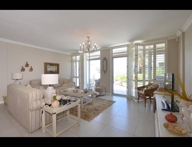 2 BEDROOM APARTMENT FOR SALE IN DOLPHIN BEACH